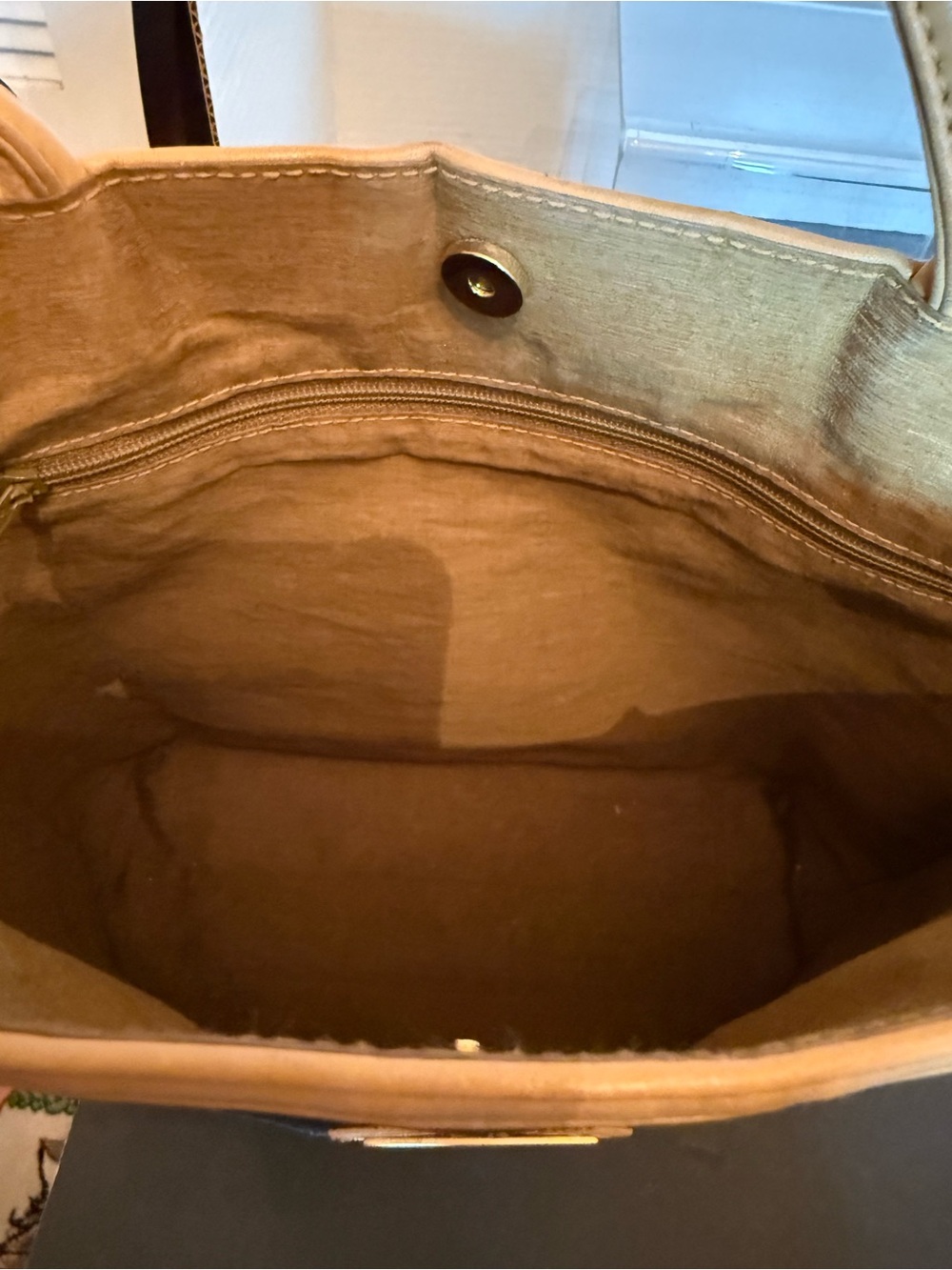 Jim Thompson Black Tote with Leather Tan Trim - Picture 11 of 11